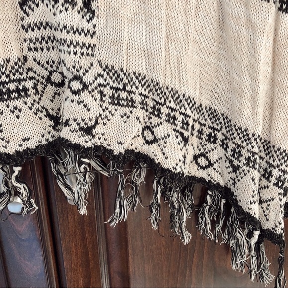 Boho Black and Cream Sweater - Picture 3 of 3